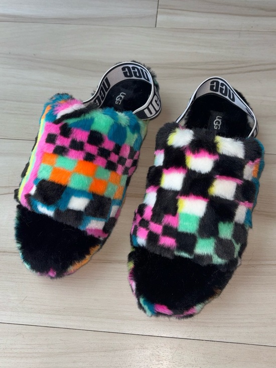 UGG Shoes - UGG Fluffy Retro Checkerboard Platform Slippers - Women’s 10US - NWT